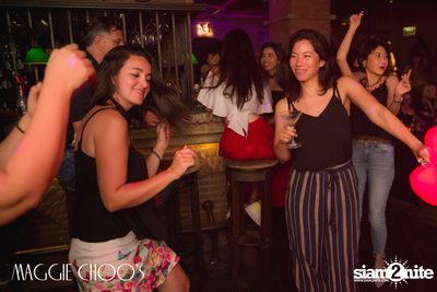 Corset Cabaret: Ladies & Cabaret Night ที่ แม็กกี้ ชูส์ — photo 74
