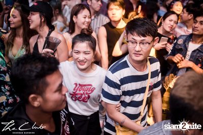 Songkran Gone Wild | The Club Khaosan — photo 38