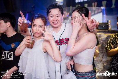 Songkran Gone Wild | The Club Khaosan — photo 42