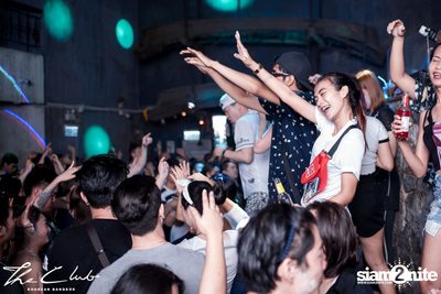 Songkran Gone Wild | The Club Khaosan — photo 46