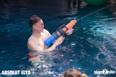 W Bangkok นำเสนอ Songkran Splash Away Pool Party (อัลบั้มที่ 1) — photo 5