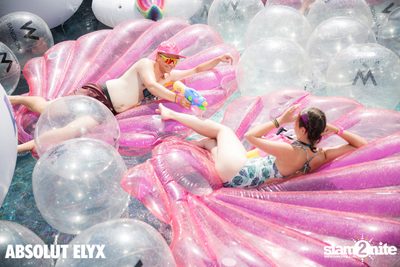 W Bangkok นำเสนอ Songkran Splash Away Pool Party (อัลบั้มที่ 1) — photo 16