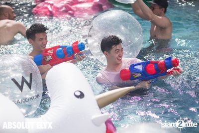 W Bangkok นำเสนอ Songkran Splash Away Pool Party (อัลบั้มที่ 1) — photo 41
