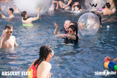 W Bangkok นำเสนอ Songkran Splash Away Pool Party (อัลบั้มที่ 1) — photo 65