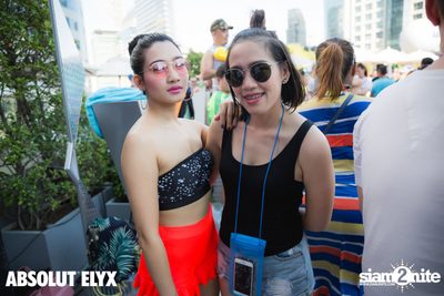 W Bangkok นำเสนอ Songkran Splash Away Pool Party (อัลบั้มที่ 1) — photo 91