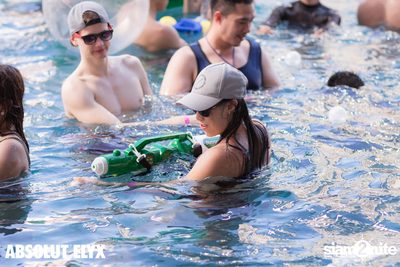 W Bangkok นำเสนอ Songkran Splash Away Pool Party (อัลบั้มที่ 1) — photo 92