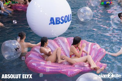 W Bangkok นำเสนอ Songkran Splash Away Pool Party (อัลบั้มที่ 1) — photo 116