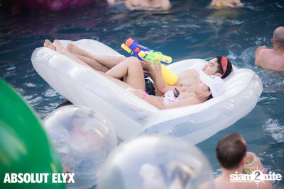 W Bangkok นำเสนอ Songkran Splash Away Pool Party (อัลบั้มที่ 1) — photo 172