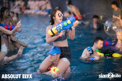 W Bangkok นำเสนอ Songkran Splash Away Pool Party (อัลบั้มที่ 1) — photo 186