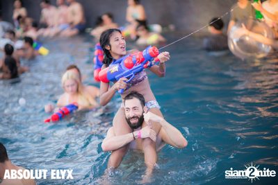 W Bangkok นำเสนอ Songkran Splash Away Pool Party (อัลบั้มที่ 1) — photo 190