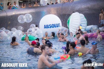W Bangkok นำเสนอ Songkran Splash Away Pool Party (อัลบั้มที่ 1) — photo 194