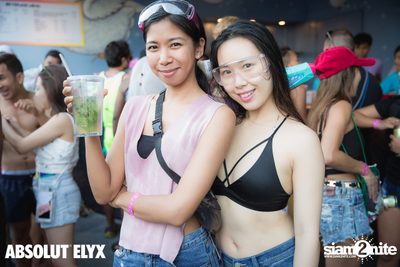 W Bangkok นำเสนอ Songkran Splash Away Pool Party (อัลบั้มที่ 1) — photo 202