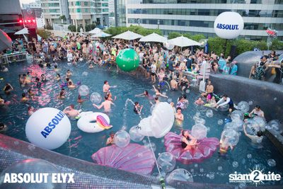 W Bangkok นำเสนอ Songkran Splash Away Pool Party (อัลบั้มที่ 1) — photo 204