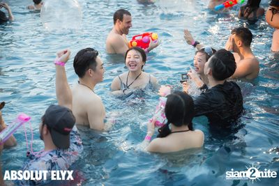 W Bangkok นำเสนอ Songkran Splash Away Pool Party (อัลบั้มที่ 1) — photo 227