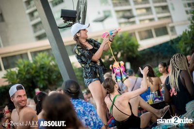 amBar นำเสนอ Songkran Fest Pool Party — photo 93