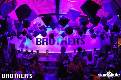 Brother's นำเสนอ Songkran Party 2018 — photo 98