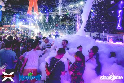 Songkran Space Splash Foam Party at Maldives Bar Mengjai — photo 47
