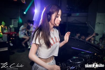 Songkran Gone Wild at The Club Khaosan — photo 104