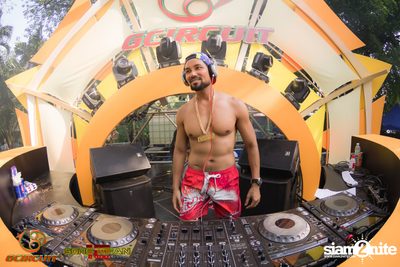 งาน gCircuit: Super Songkran 12 | Boy Pool Party — photo 300