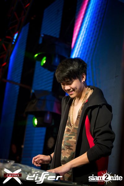 งาน ChivasX Differ Songkran: Summer Fresh 2018 — photo 136