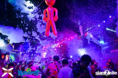 Songkran Space Splash Foam Party at Maldives Bar Mengjai — photo 39