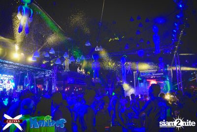 Songkran Space Splash Foam Party at Maldives Bar Mengjai — photo 42
