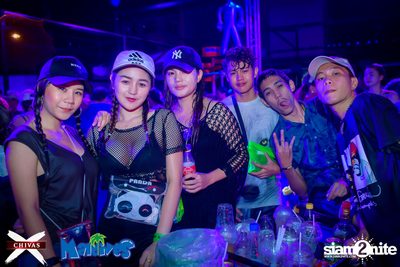 Songkran Space Splash Foam Party at Maldives Bar Mengjai — photo 47