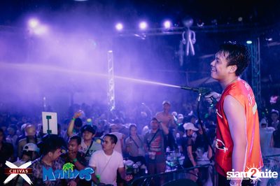 Songkran Space Splash Foam Party at Maldives Bar Mengjai — photo 90