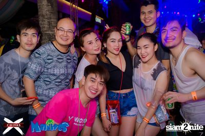 Songkran Space Splash Foam Party at Maldives Bar Mengjai — photo 6