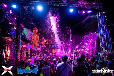 Songkran Space Splash Foam Party at Maldives Bar Mengjai — photo 20