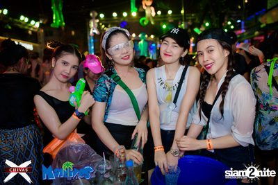 Songkran Space Splash Foam Party at Maldives Bar Mengjai — photo 35