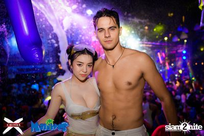 Songkran Space Splash Foam Party at Maldives Bar Mengjai — photo 89
