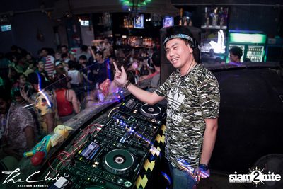 Songkran Gone Wild | The Club Khaosan — photo 11