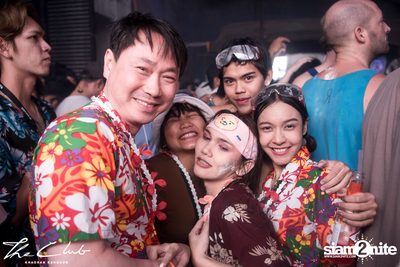 Songkran Gone Wild | The Club Khaosan — photo 31