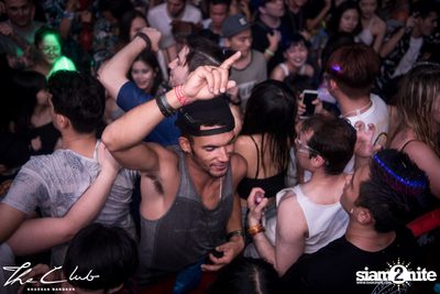Songkran Gone Wild | The Club Khaosan — photo 40