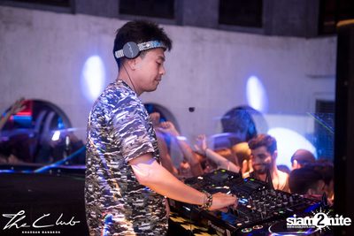 Songkran Gone Wild | The Club Khaosan — photo 43