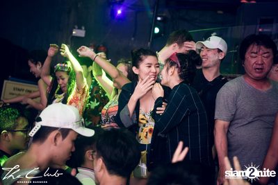 Songkran Gone Wild | The Club Khaosan — photo 56