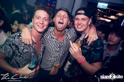 Songkran Gone Wild | The Club Khaosan — photo 59