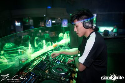 Songkran Gone Wild | The Club Khaosan — photo 85
