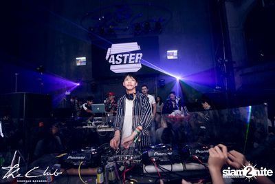 Songkran Gone Wild | The Club Khaosan — photo 105