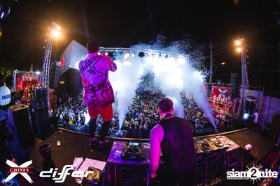 งาน ChivasX Differ Songkran: Summer Fresh 2018 — photo 136