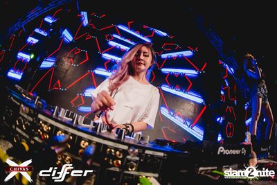 งาน ChivasX Differ Songkran: Summer Fresh 2018 — photo 12