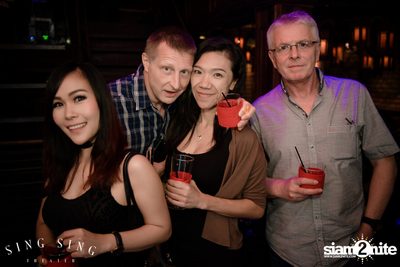 BLING IT กับ Bangkok Invaders ที่ ซิง ซิง เธียเตอร์ — photo 2