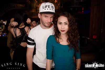 BLING IT กับ Bangkok Invaders ที่ ซิง ซิง เธียเตอร์ — photo 8