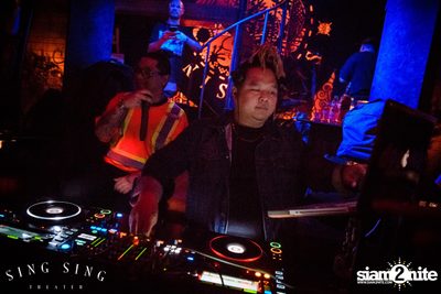 BLING IT กับ Bangkok Invaders ที่ ซิง ซิง เธียเตอร์ — photo 24