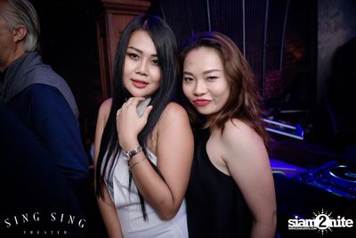 BLING IT กับ Bangkok Invaders ที่ ซิง ซิง เธียเตอร์ — photo 33