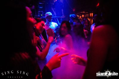 BLING IT กับ Bangkok Invaders ที่ ซิง ซิง เธียเตอร์ — photo 34