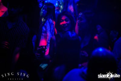 BLING IT กับ Bangkok Invaders ที่ ซิง ซิง เธียเตอร์ — photo 41