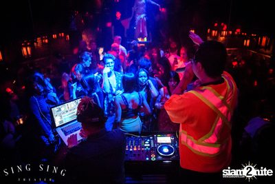 BLING IT กับ Bangkok Invaders ที่ ซิง ซิง เธียเตอร์ — photo 48