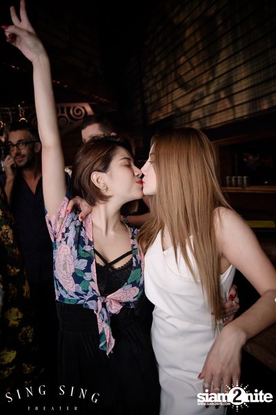 BLING IT กับ Bangkok Invaders ที่ ซิง ซิง เธียเตอร์ — photo 55